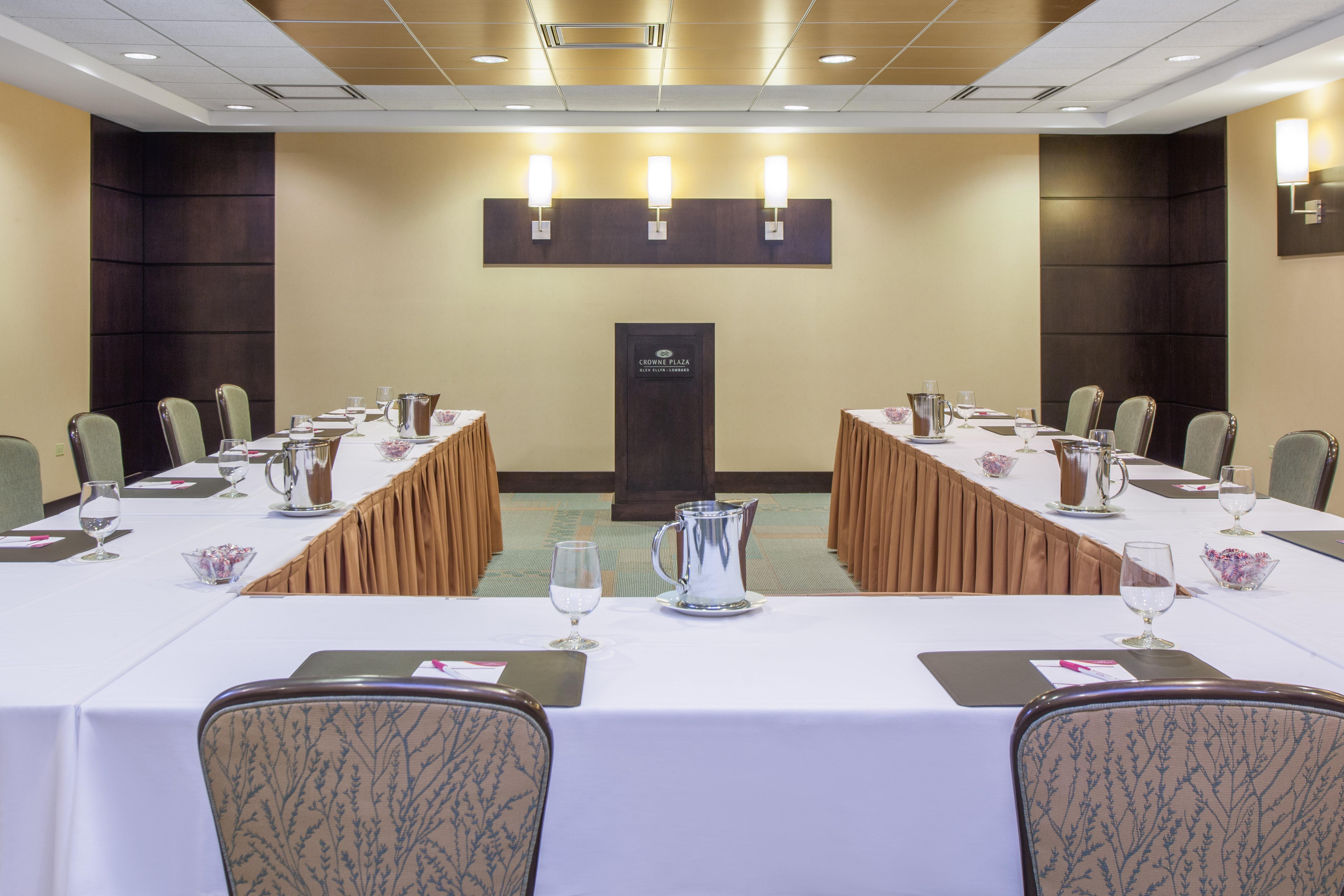 Crowne Plaza Hotel Glen Ellyn/Lombard By Ihg Eksteriør billede